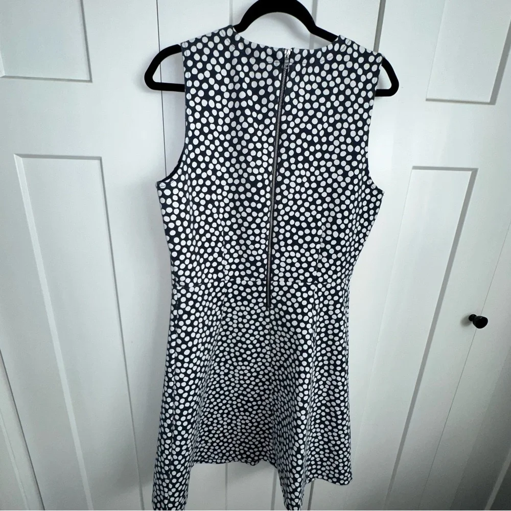 Women's Gap Fit and Flare Polka Dot Dress - Size 14 Tall - Picture 5 of 10